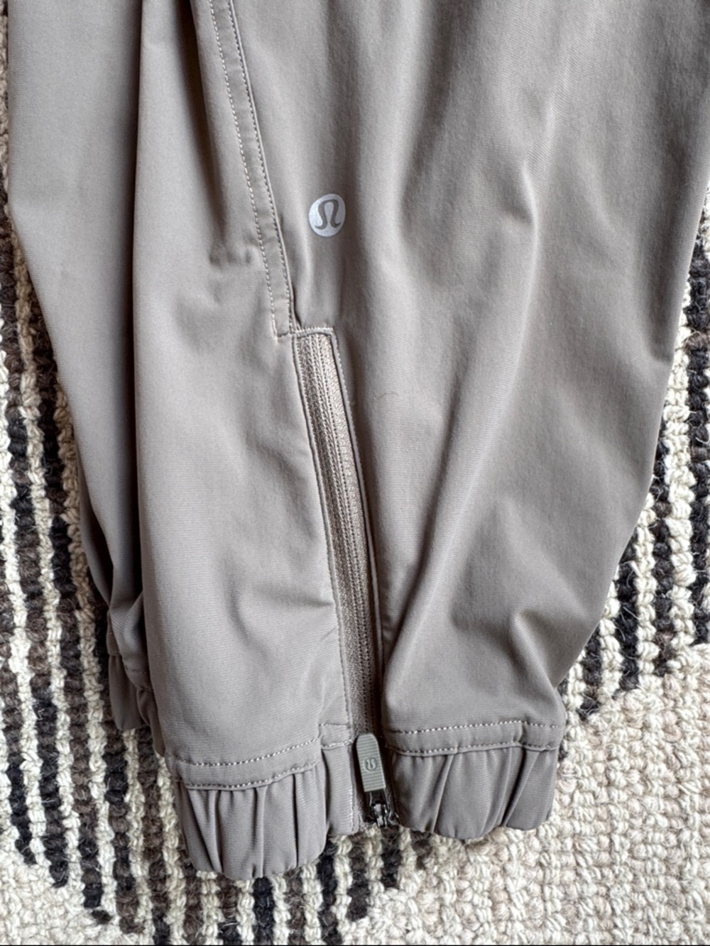lululemon athletica women’s adapted state high rise joggers - Picture 3 of 7